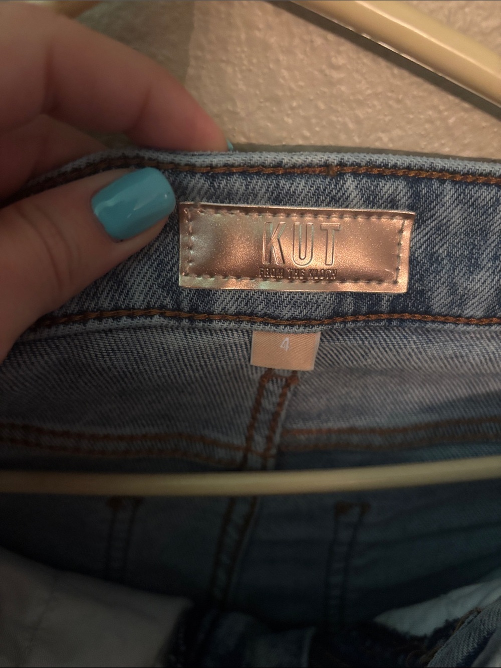 Kut from the Kloth Light Blue Denim Jeans with Copper Label